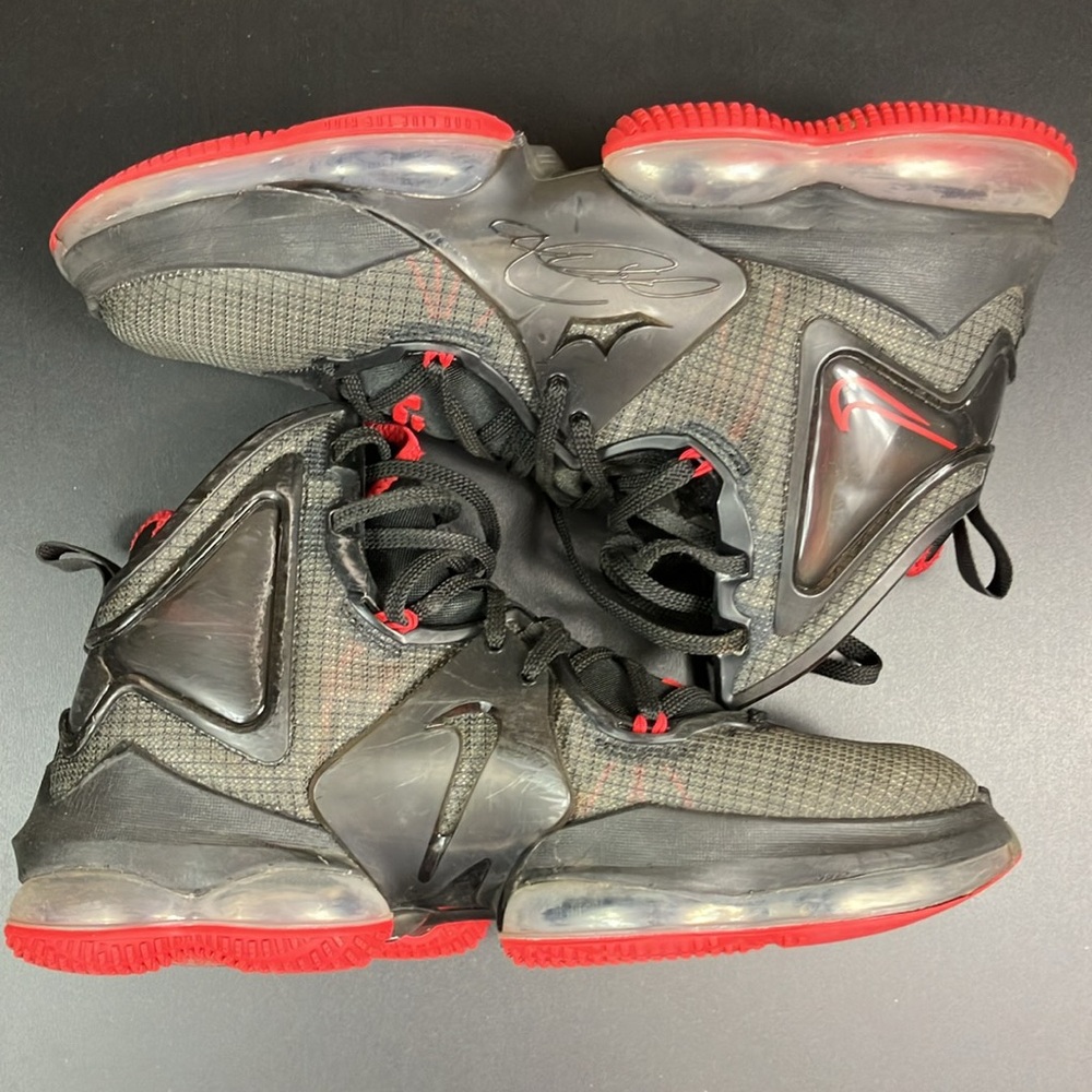 Nike LeBron XIX 19 Bred University Red Athletic Basketball Shoes Men’s size 8.5 - Picture 8 of 16